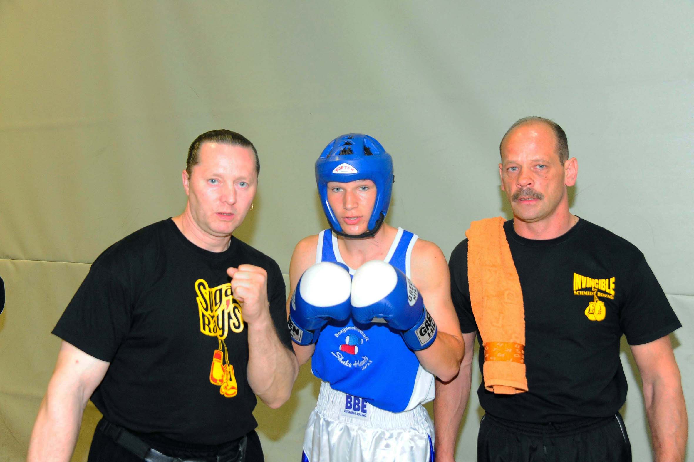 Christoph Thieme mit Trainer Michael Lawrenz und Bernhard Westmark